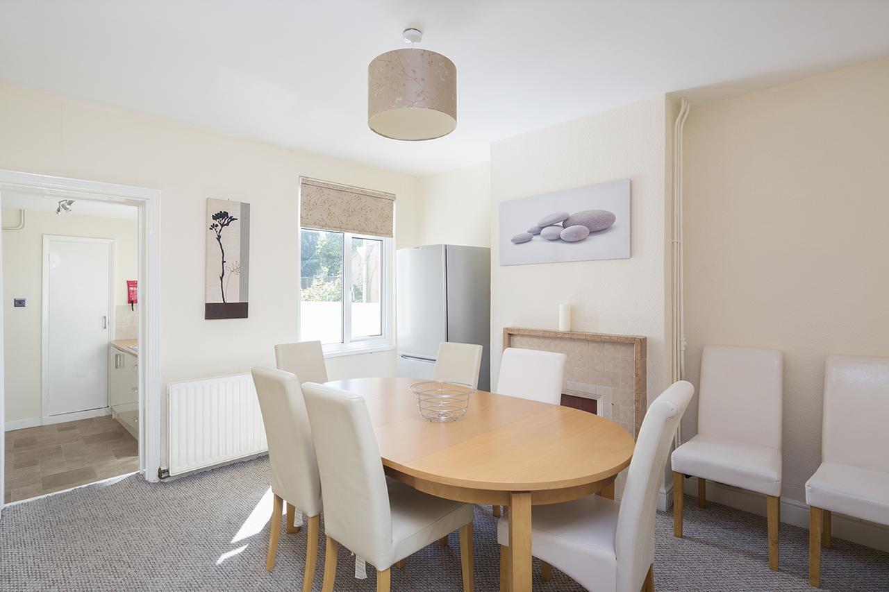 Stylish Modern By Kasar Stays Gillingham Kültér fotó